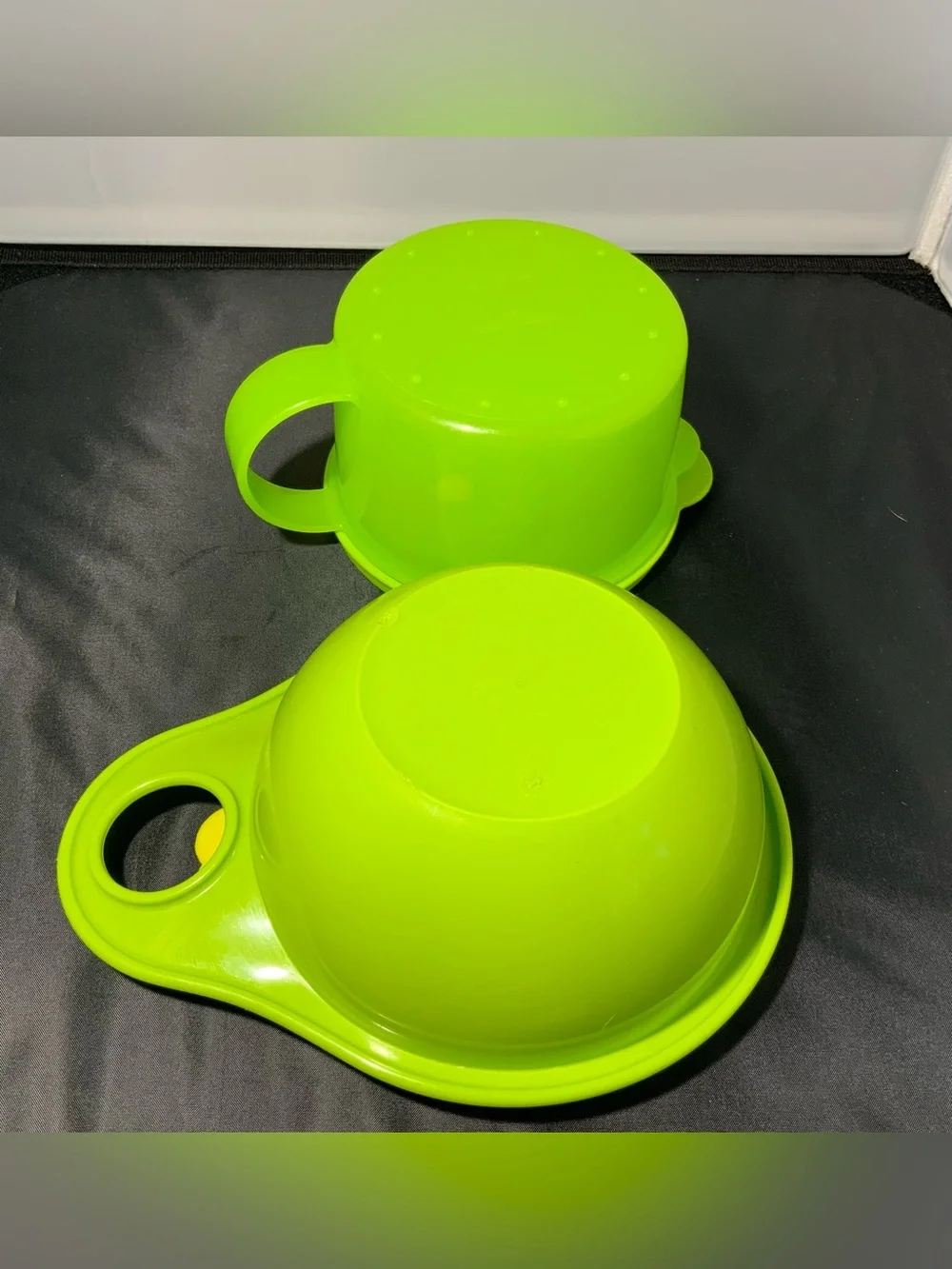 Green Tupperware Soup Mug 16oz & Thatsa Extra Mini Bowl 2 1/2c USED